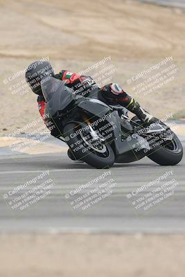 media/Sep-21-2025-Race Pace (Sun) [[98bf33ef95]]/Non Verified/1-Turns 9 and 10 (8am)/